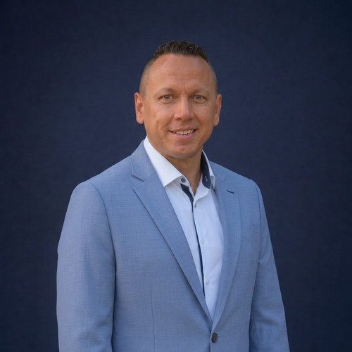 Dave Bailey headshot